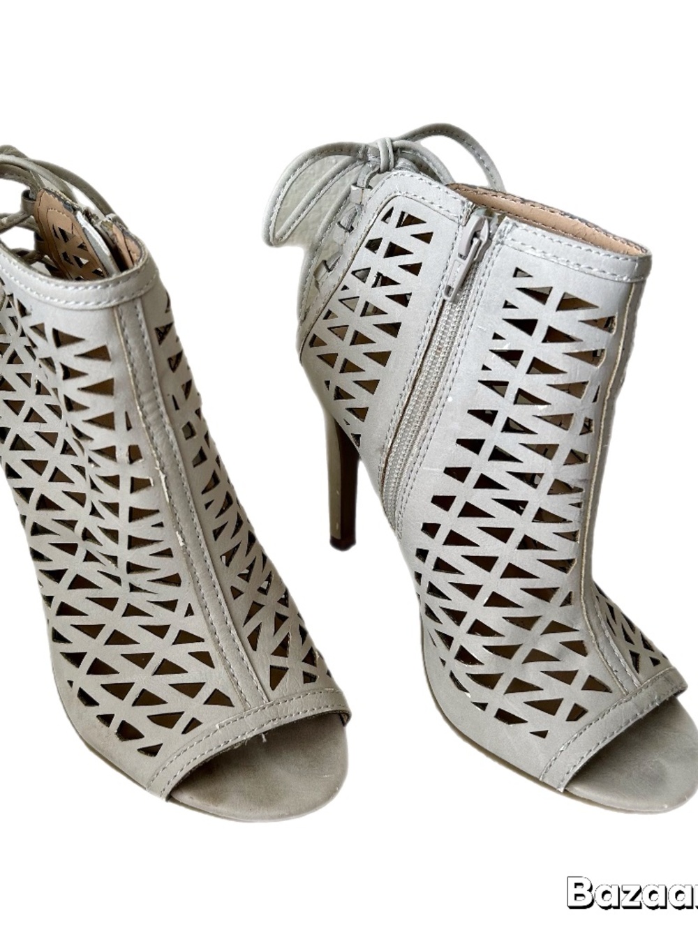 Ankle Boots with Peep Toe - Size 6 Cutout Style Tie Up Heel Cream - Western